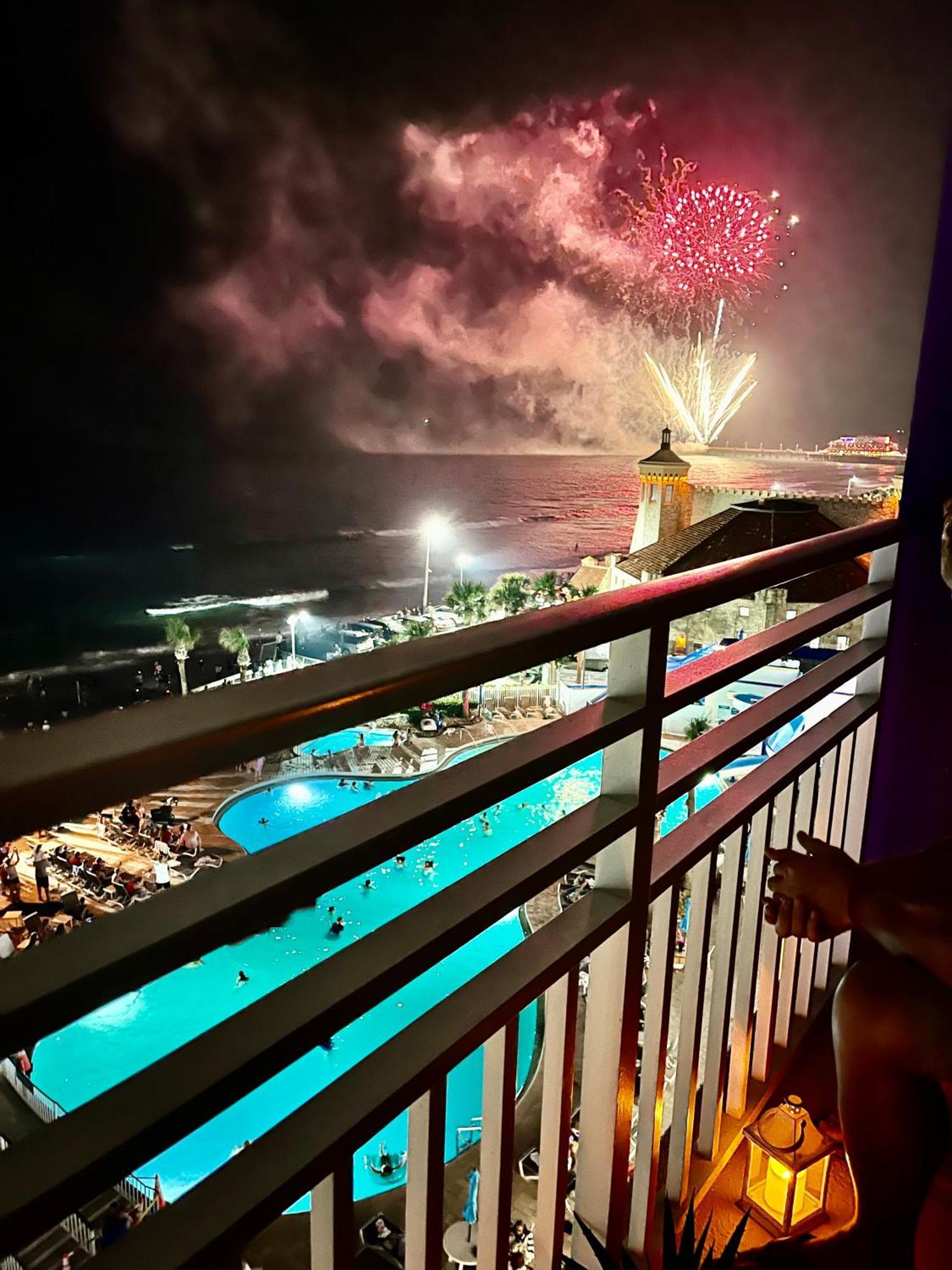 Ocean Walk Resort - Striking Ocean Front View Daytona Beach Extérieur photo